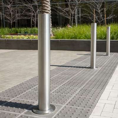 traffic pole stainless steel cross bollard for airport